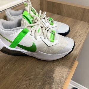 Nike Air Zoom Crossover Kids Shoes - White and Green